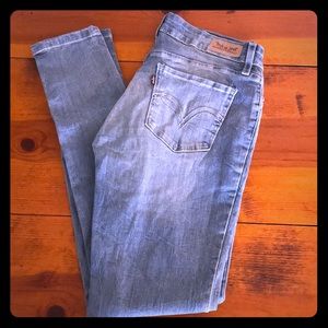Womens Levis